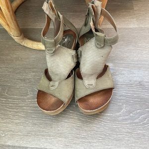 Miz Mooz Wedges